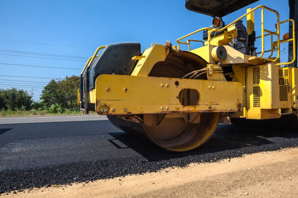 Best Driveway Paving Contractor  in Lexington, IL